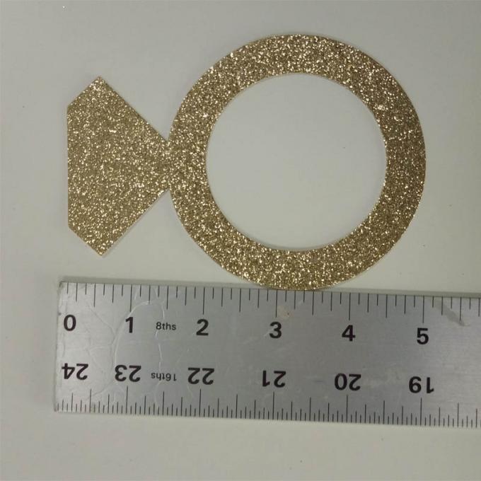 Le papier de scintillement d'anneau de carton de scintillement marque avec des lettres l'or pour colorer pour le décor de gâteau d'anniversaire
