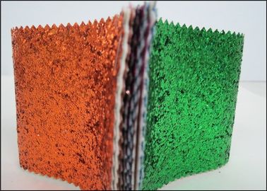 Chine Tissu multicolore en cuir synthétique de scintillement d'unité centrale pour des chaussures et des sacs de papier peint fournisseur