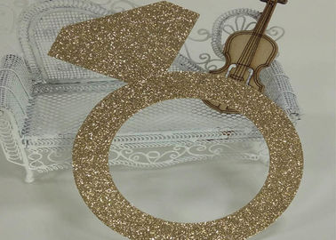 Chine Le papier de scintillement d'anneau de carton de scintillement marque avec des lettres l'or pour colorer pour le décor de gâteau d'anniversaire fournisseur