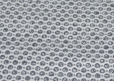 Chine Tissu perforé micro d&#039;habillement de sacs de chaussures, tissu en similicuir perforé blanc usine